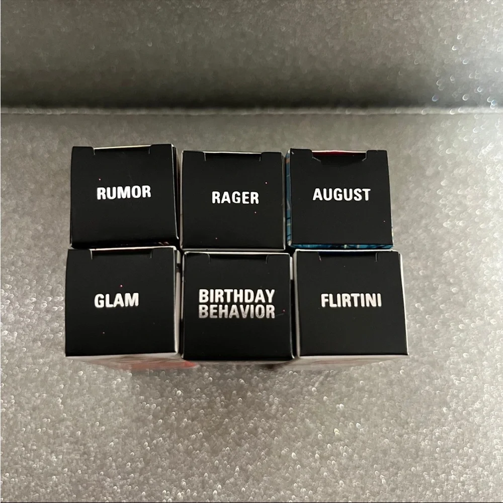 Kylie Cosmetics Matte Lipsticks Birthday Collection - Picture 4 of 10
